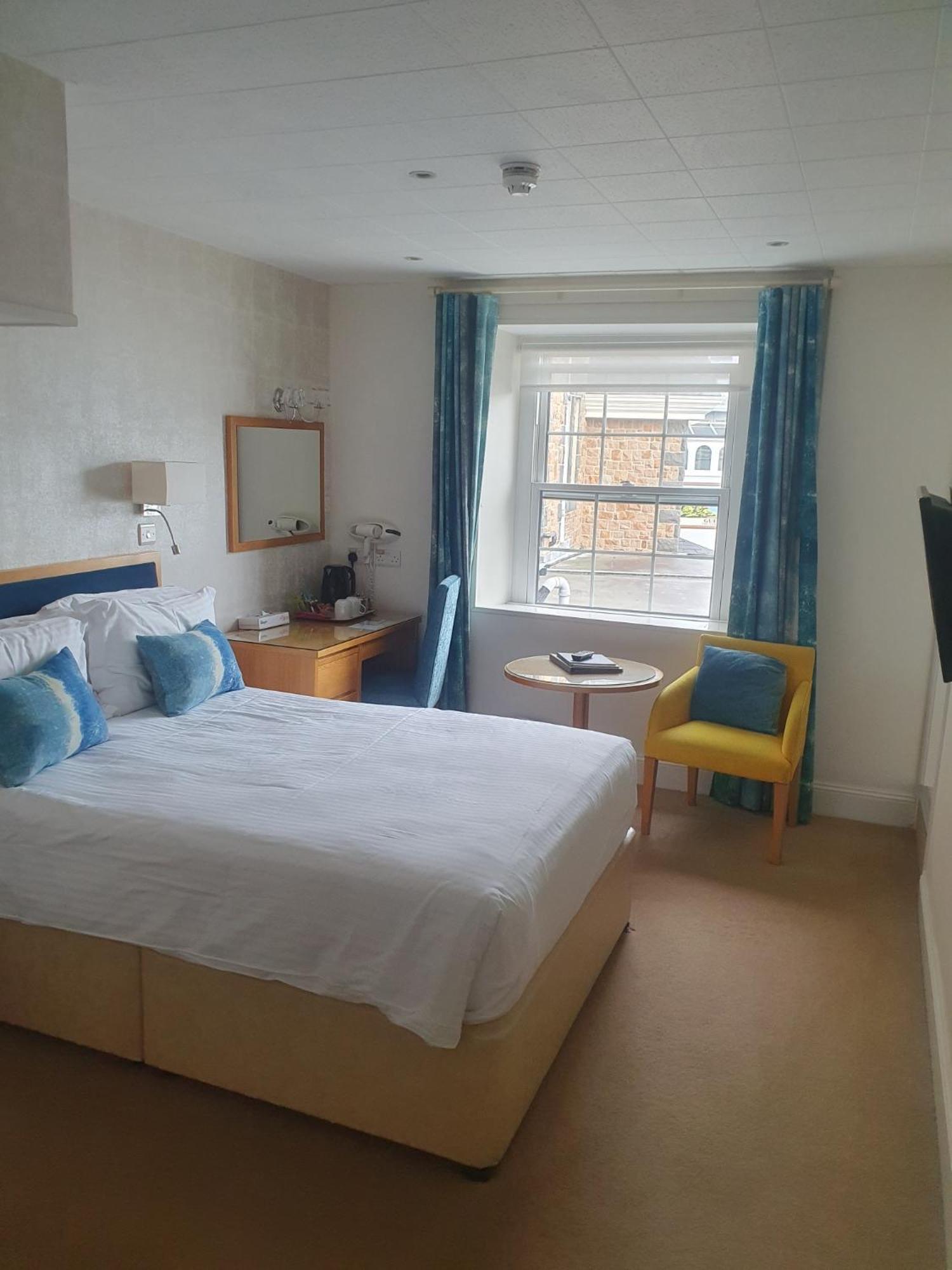 Best Western Moores Central Hotel Saint Peter Port Εξωτερικό φωτογραφία